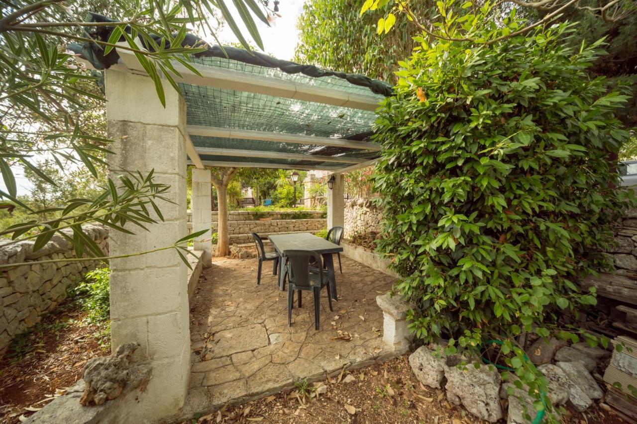 Trulli Girasoli E Viole Cocolicchio 外观 照片