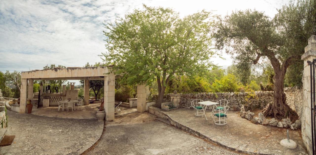Trulli Girasoli E Viole Cocolicchio 外观 照片